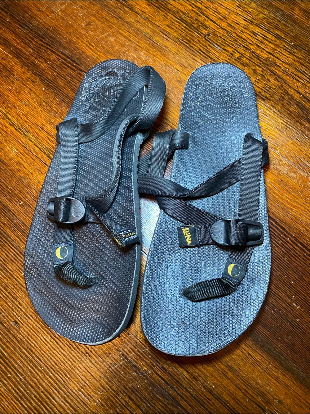 VGUC Luna Vibram Sole Minimalist Barefoot Zero Drop Sandals